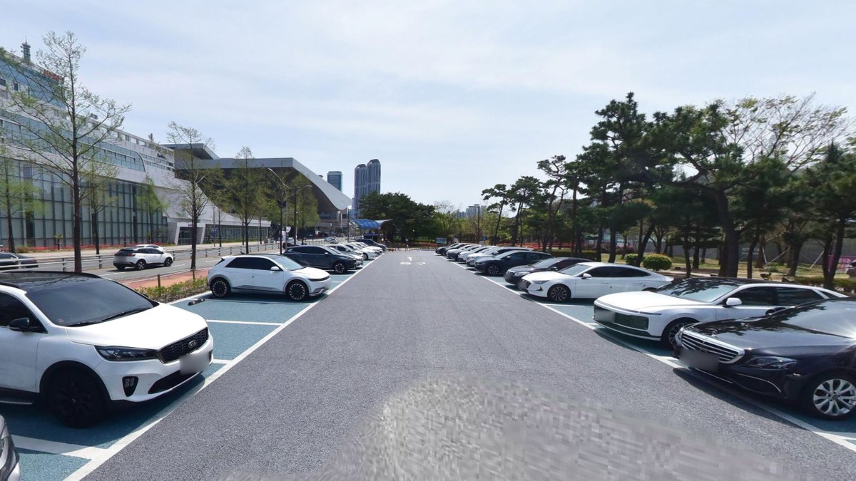 APEC Naru Park car park